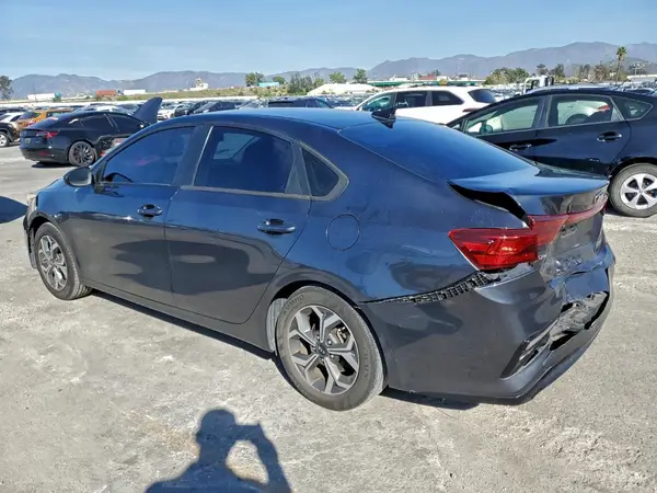 3KPF24AD2LE231815 2020 KIA FORTE - Image 2