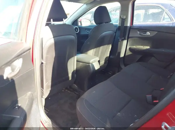3KPF24AD2LE235136 2020 KIA FORTE - Image 8