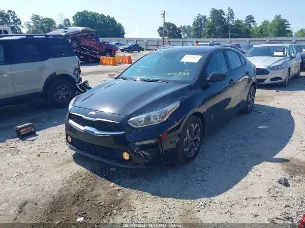 3KPF24AD2LE235539 2020 KIA FORTE - Image 2