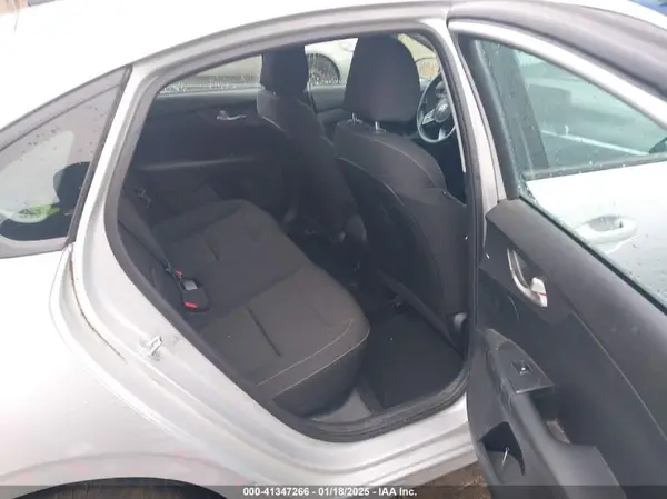 3KPF24AD2LE236402 2020 KIA FORTE - Image 8