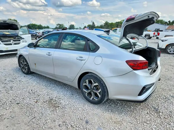 3KPF24AD2LE236514 2020 KIA FORTE - Image 2