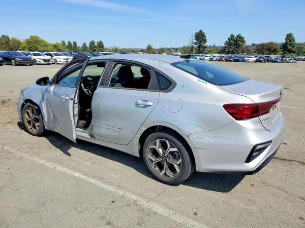 3KPF24AD2LE238392 2020 KIA FORTE - Image 2