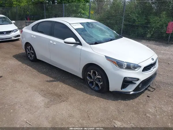 3KPF24AD2LE240062 2020 KIA FORTE - Image 1