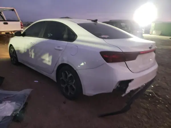 3KPF24AD2LE241454 2020 KIA FORTE - Image 2
