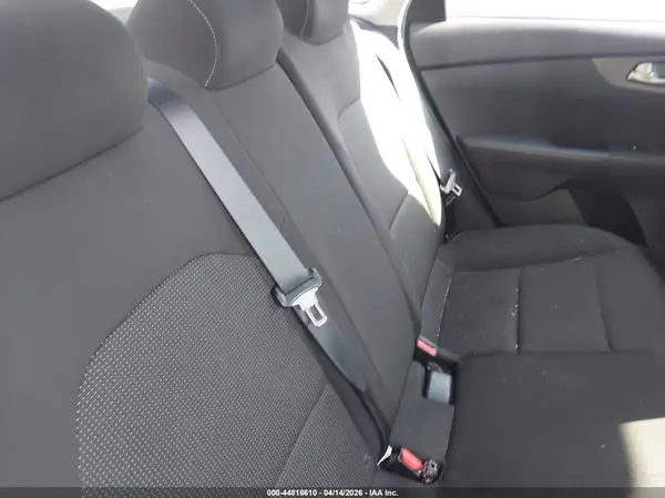 3KPF24AD2LE242877 2020 KIA FORTE - Image 8
