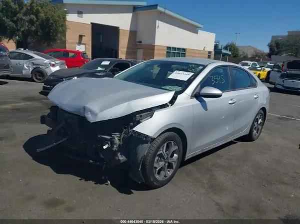 3KPF24AD2LE248159 2020 KIA FORTE - Image 2