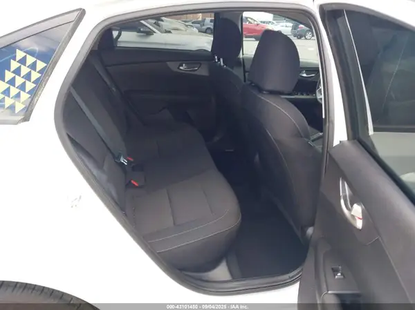 3KPF24AD2LE249859 2020 KIA FORTE - Image 8