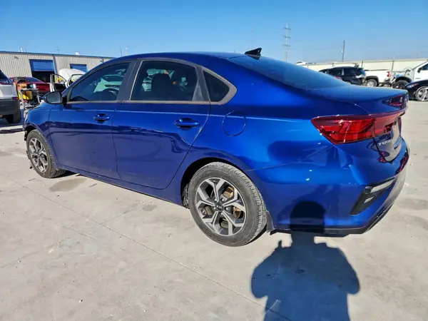 3KPF24AD2LE252292 2020 KIA FORTE - Image 2