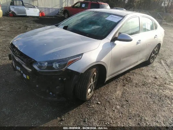 3KPF24AD2LE253541 2020 KIA FORTE - Image 2