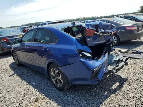 3KPF24AD2LE260375 2020 KIA FORTE - Image 2