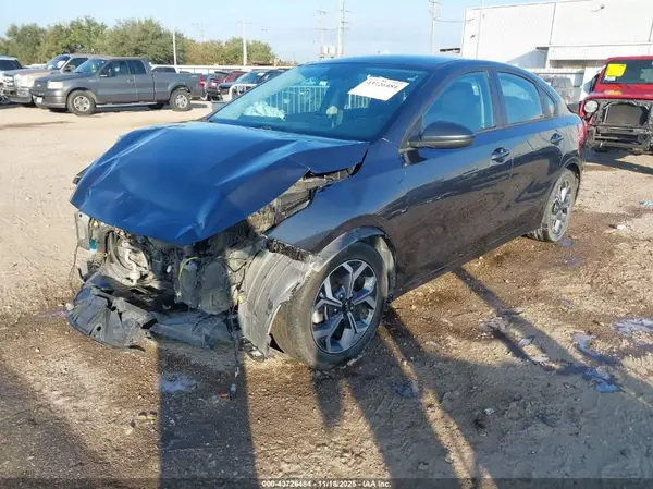 3KPF24AD2ME263326 2021 KIA FORTE - Image 2