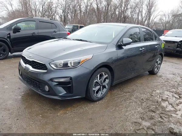 3KPF24AD2ME264587 2021 KIA FORTE - Image 2