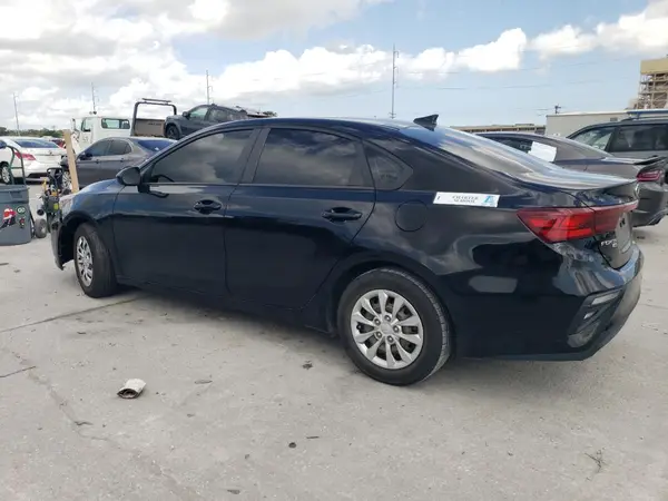 3KPF24AD2ME266100 2021 KIA FORTE - Image 2