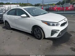 3KPF24AD2ME266274 2021 KIA FORTE
