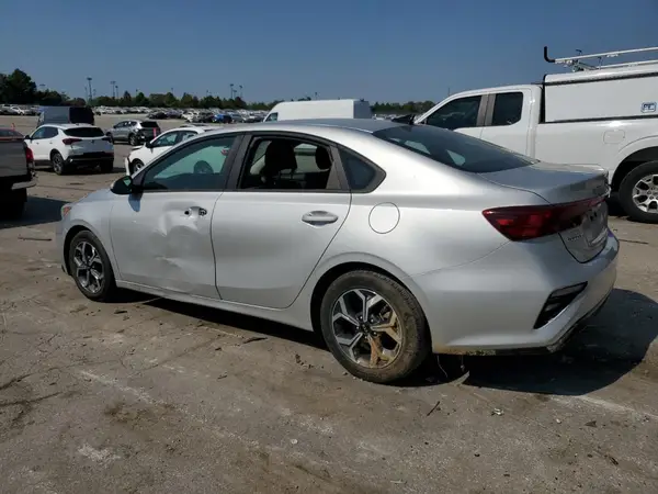 3KPF24AD2ME267439 2021 KIA FORTE - Image 2