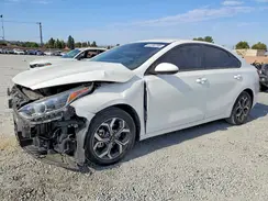 3KPF24AD2ME268784 2021 KIA FORTE