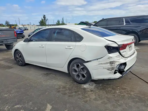 3KPF24AD2ME269580 2021 KIA FORTE - Image 2