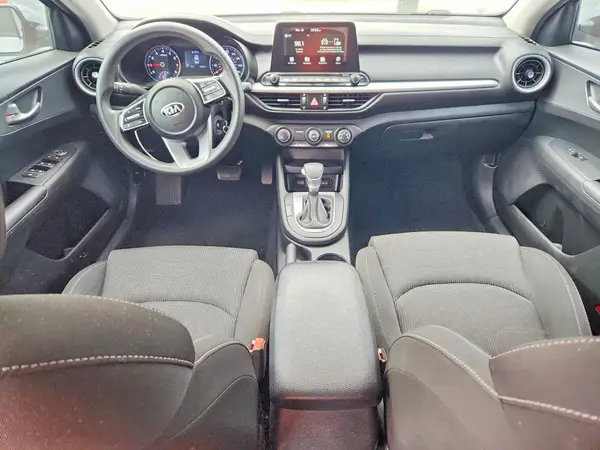 3KPF24AD2ME269644 2021 KIA FORTE - Image 8
