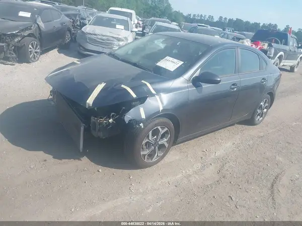 3KPF24AD2ME270759 2021 KIA FORTE - Image 2