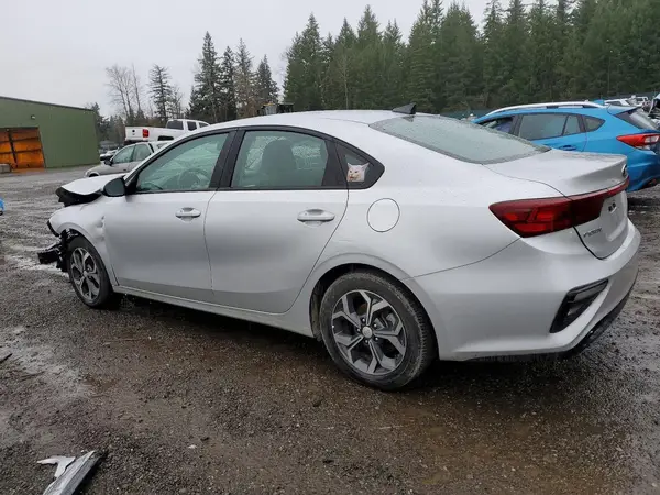 3KPF24AD2ME272124 2021 KIA FORTE - Image 2