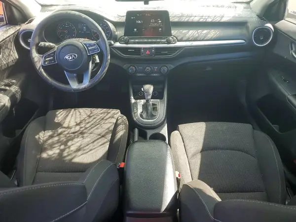 3KPF24AD2ME272138 2021 KIA FORTE - Image 8
