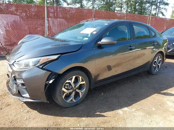 3KPF24AD2ME273774 2021 KIA FORTE - Image 2