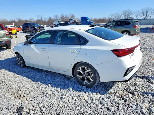 3KPF24AD2ME279610 2021 KIA FORTE - Image 2