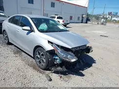 3KPF24AD2ME279865 2021 KIA FORTE