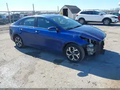 3KPF24AD2ME284208 2021 KIA FORTE