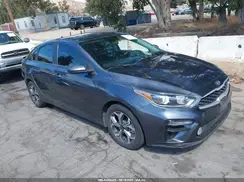 3KPF24AD2ME284354 2021 KIA FORTE