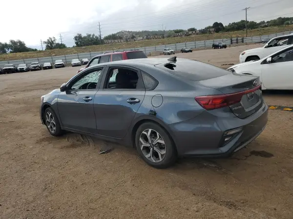 3KPF24AD2ME284421 2021 KIA FORTE - Image 2