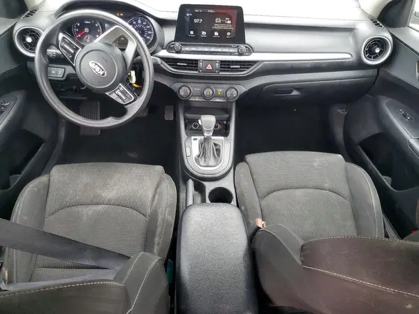 3KPF24AD2ME284886 2021 KIA FORTE - Image 8