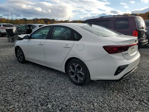 3KPF24AD2ME287125 2021 KIA FORTE - Image 2