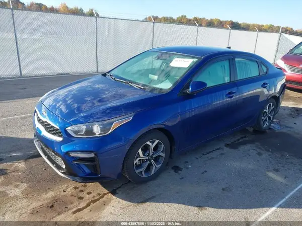 3KPF24AD2ME287898 2021 KIA FORTE - Image 2