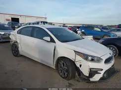 3KPF24AD2ME288467 2021 KIA FORTE