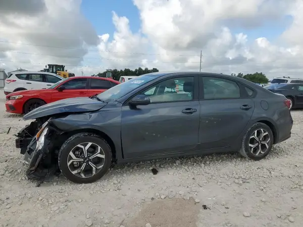 3KPF24AD2ME289411 2021 KIA FORTE - Image 1