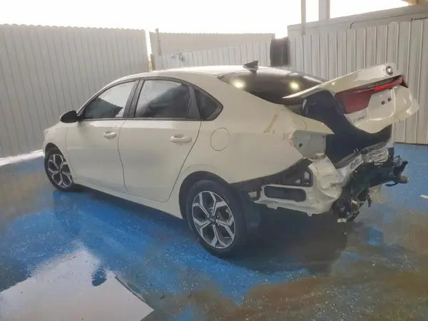 3KPF24AD2ME290381 2021 KIA FORTE - Image 2
