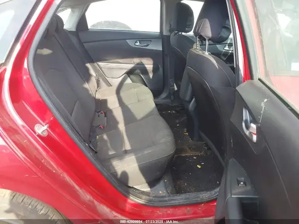 3KPF24AD2ME290977 2021 KIA FORTE - Image 8