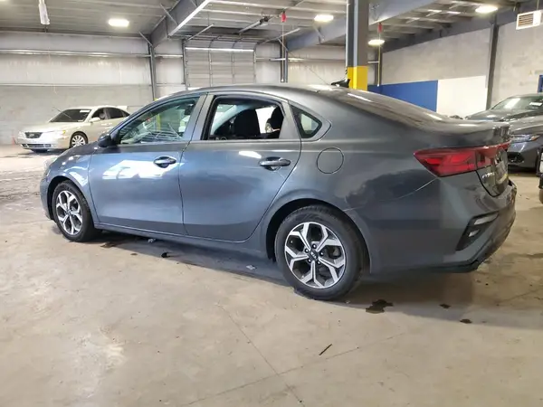 3KPF24AD2ME293068 2021 KIA FORTE - Image 2