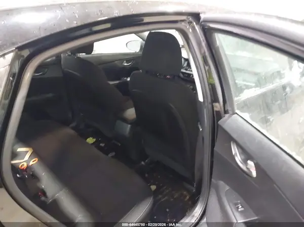 3KPF24AD2ME293099 2021 KIA FORTE - Image 8