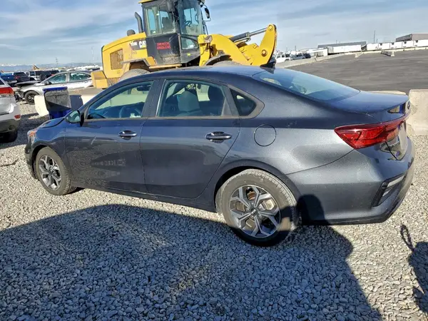 3KPF24AD2ME293720 2021 KIA FORTE - Image 2