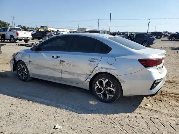 3KPF24AD2ME293765 2021 KIA FORTE - Image 2