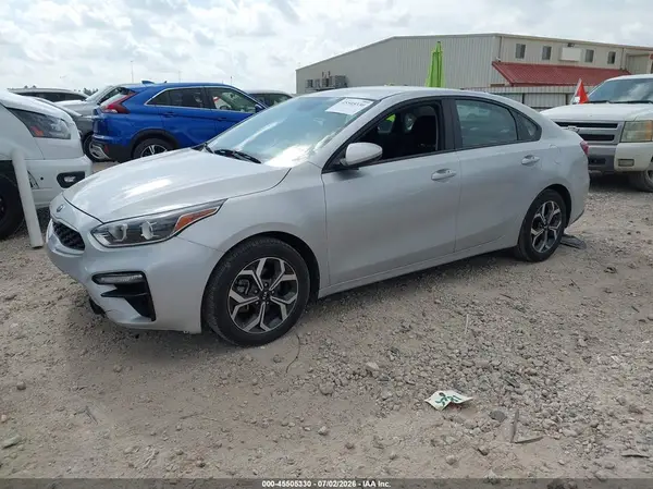 3KPF24AD2ME295001 2021 KIA FORTE - Image 2