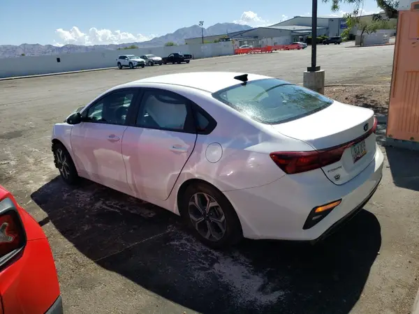 3KPF24AD2ME295161 2021 KIA FORTE - Image 2