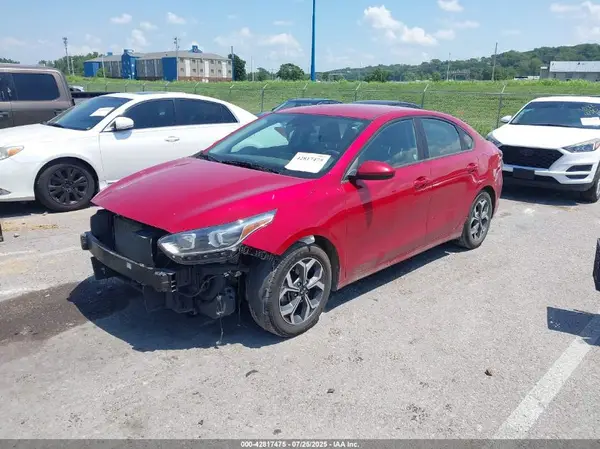 3KPF24AD2ME298481 2021 KIA FORTE - Image 2