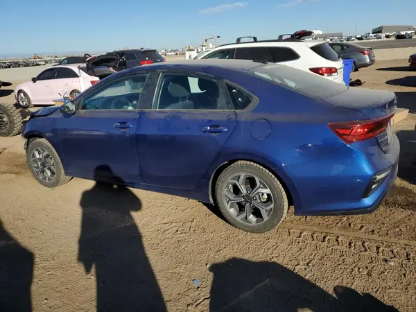 3KPF24AD2ME301086 2021 KIA FORTE - Image 2