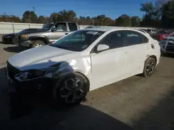3KPF24AD2ME305445 2021 KIA FORTE