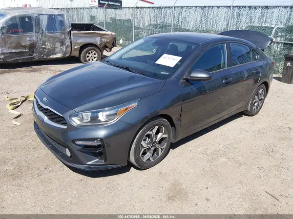 3KPF24AD2ME306515 2021 KIA FORTE - Image 2