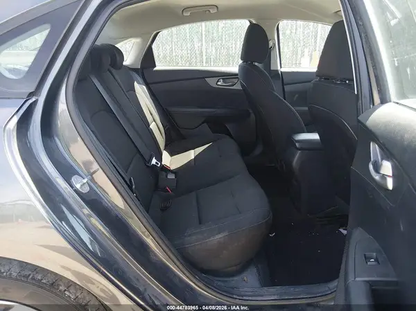 3KPF24AD2ME306515 2021 KIA FORTE - Image 8
