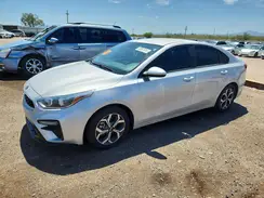 3KPF24AD2ME307566 2021 KIA FORTE